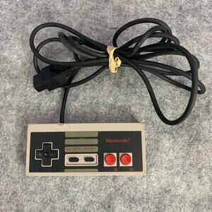 Nintendo NES Wired Controller, NES-004, Tested Works, Vintage, NES-004